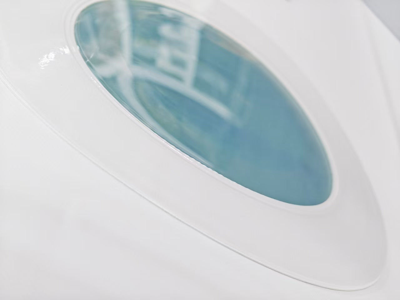 RT01 Soft-Shell Lying-Type Hyperbaric Chamber by MedEq Fitness