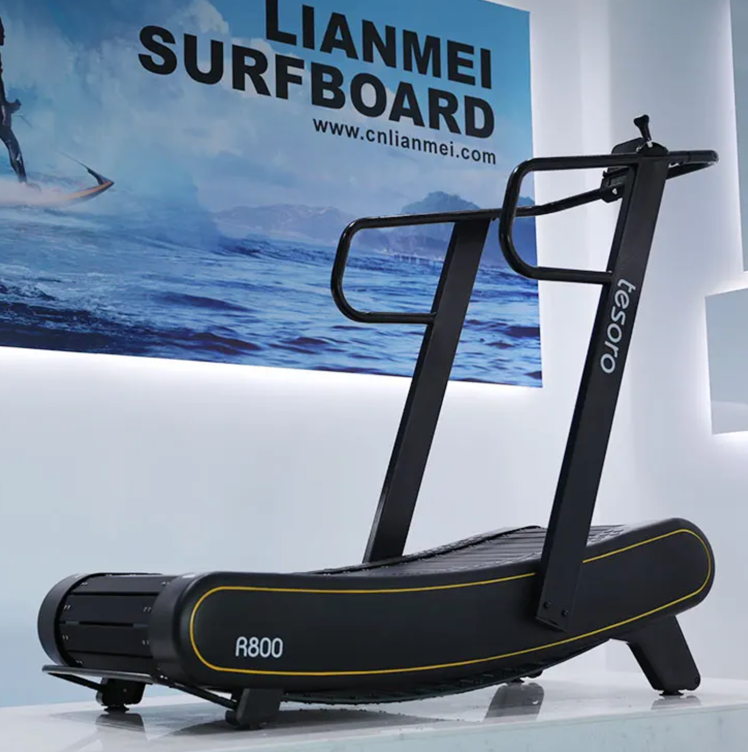 R800 Curved Resistance Treadmill